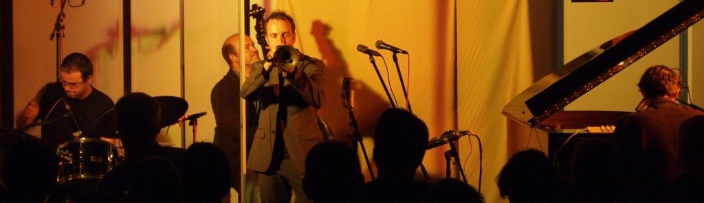 OLYMPUS DIGITAL CAMERA Joo Kraus & Tales in Tones Trio